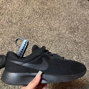 Nike shoes size 6y